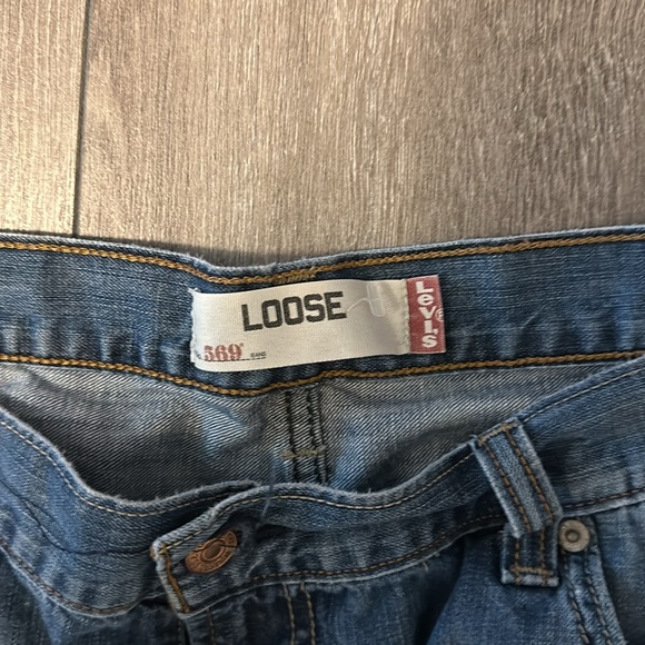 Levi’s 569 red tab shorts size 40 - Picture 2 of 8